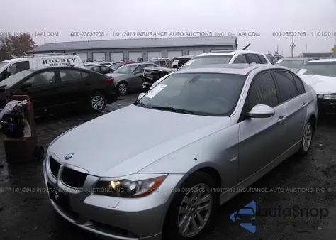 2007 BMW 328Xi z USA, uszkodzony, nr VIN WBAVC93587KX60391